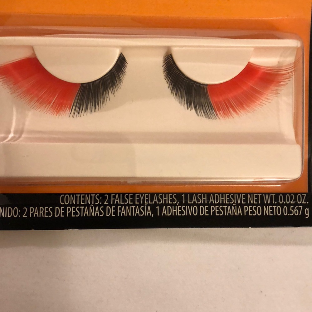 Red and black eyelashes❤️🖤
